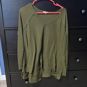 LA MIEL Olive Green Lightweight V-Neck Waffle Tunic Sweatshirt